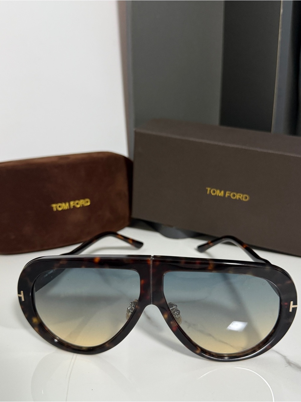 Tom Ford Tortoiseshell Aviator Sunglasses with Gradient Blue-Brown Lenses